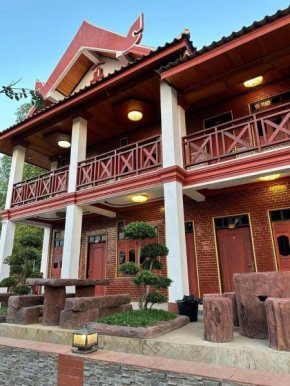 Siriphone Guesthouse & Restaurants